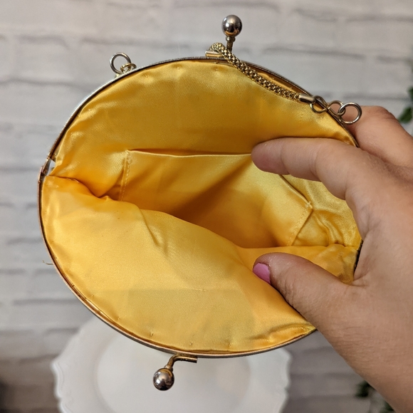 Vintage Gold Beaded Bag - Picture 9 of 10